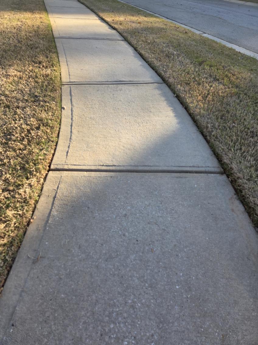 Sidewalk cleaning before and after Stone Mountain GA